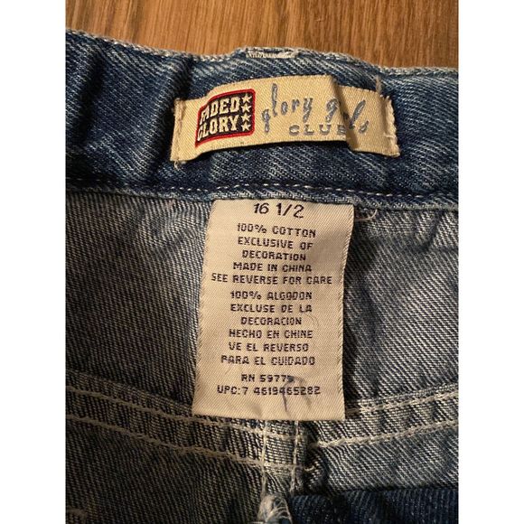 Y2K cut off denim shorts - Picture 4 of 5